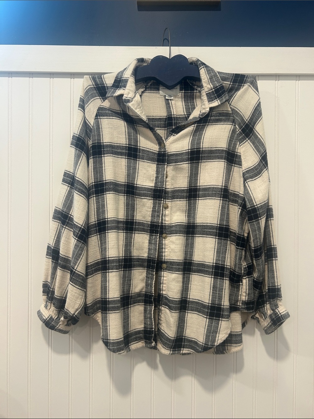 American Eagle cotton balloon sleeve oversized flannel size small